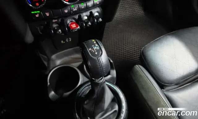 Mini Cooper 2015 2.0 автомат (гидро), миниатюра 9