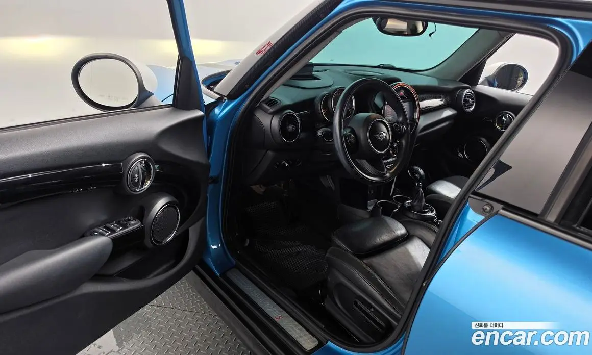 Mini Cooper 2015 2.0 автомат (гидро), фото 10