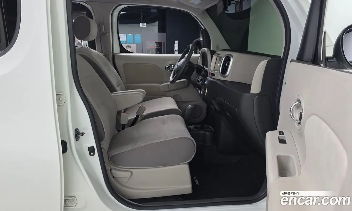 Nissan Cube 2013 1.8 автомат (гидро), фото 11