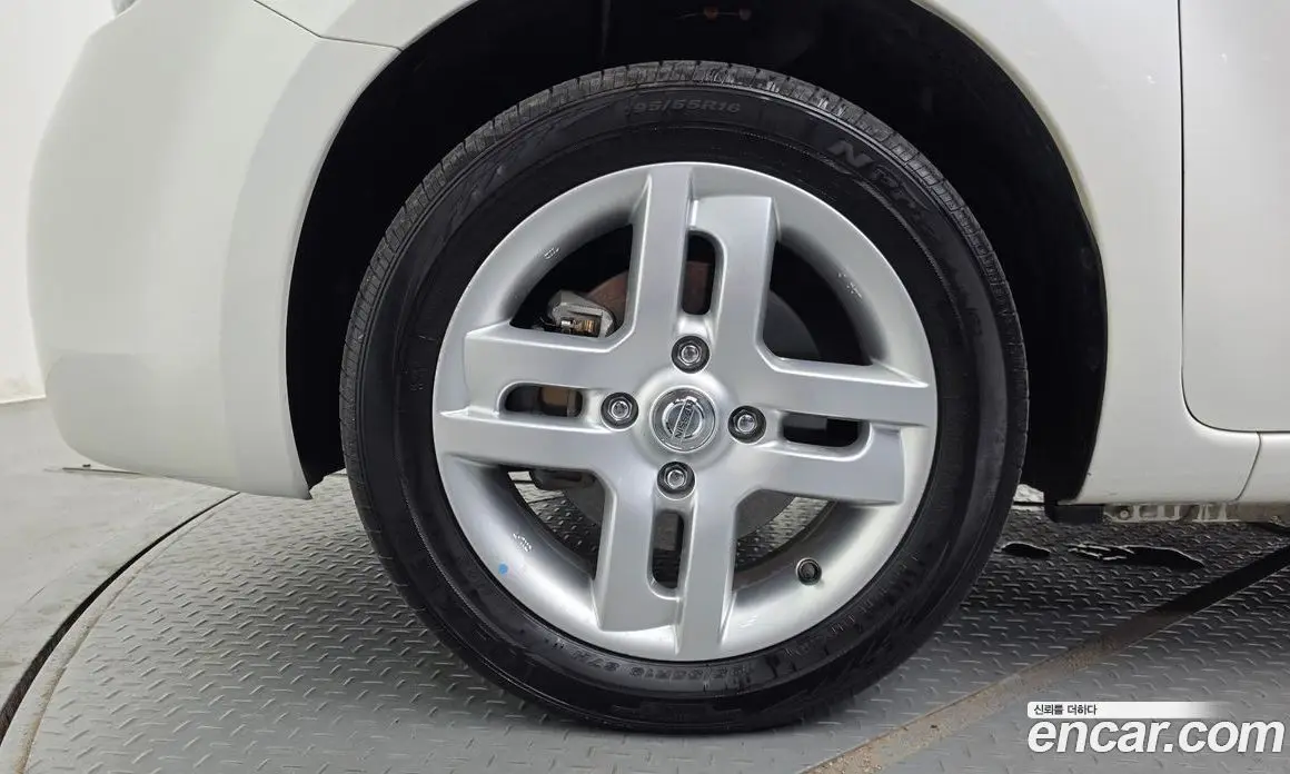 Nissan Cube 2013 1.8 автомат (гидро), фото 5