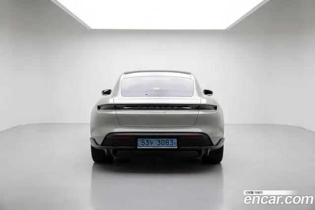 Porsche Taycan 2021 0.1 автомат (гидро), миниатюра 7 Porsche Taycan 2021 0.1 автомат (гидро), миниатюра 7