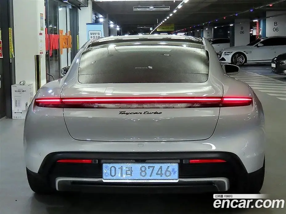 Porsche Taycan 2024 автомат (гидро), фото 4 Porsche Taycan 2024 автомат (гидро), фото 4