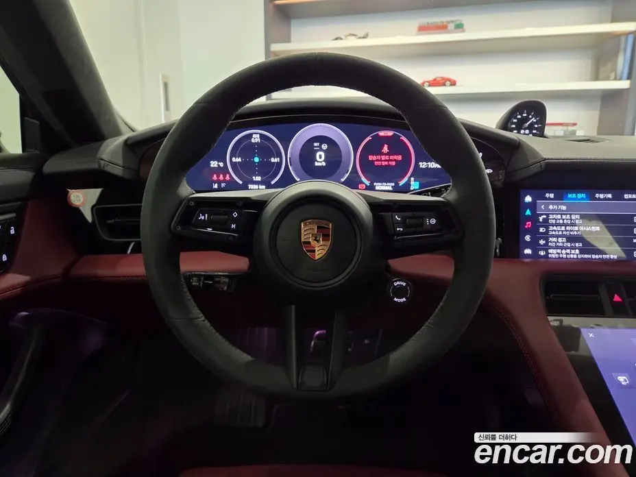Porsche Taycan 2025 0.1 автомат (гидро), фото 11 Porsche Taycan 2025 0.1 автомат (гидро), фото 11