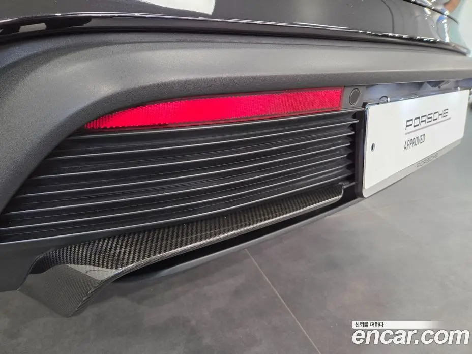Porsche Taycan 2025 0.1 автомат (гидро), фото 16 Porsche Taycan 2025 0.1 автомат (гидро), фото 16