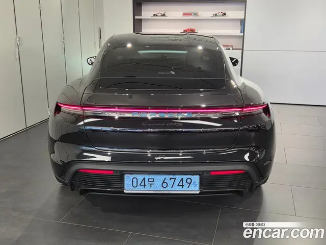 Porsche Taycan 2025 0.1 автомат (гидро), миниатюра 4 Porsche Taycan 2025 0.1 автомат (гидро), миниатюра 4