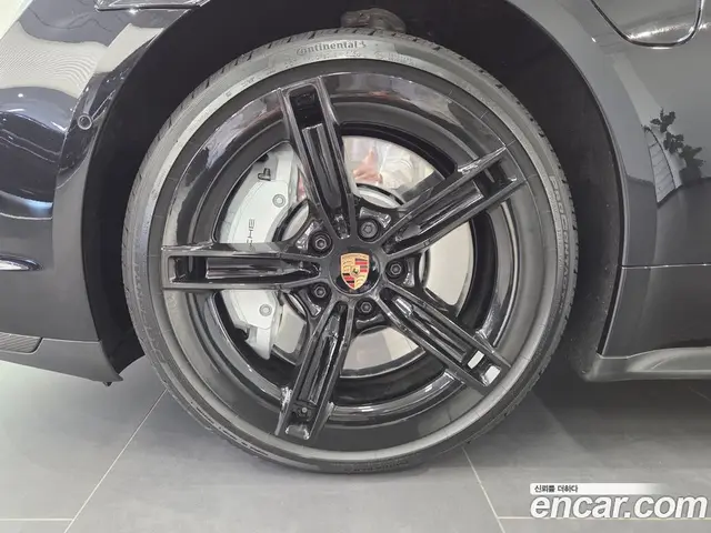 Porsche Taycan 2025 0.1 автомат (гидро), миниатюра 5 Porsche Taycan 2025 0.1 автомат (гидро), миниатюра 5