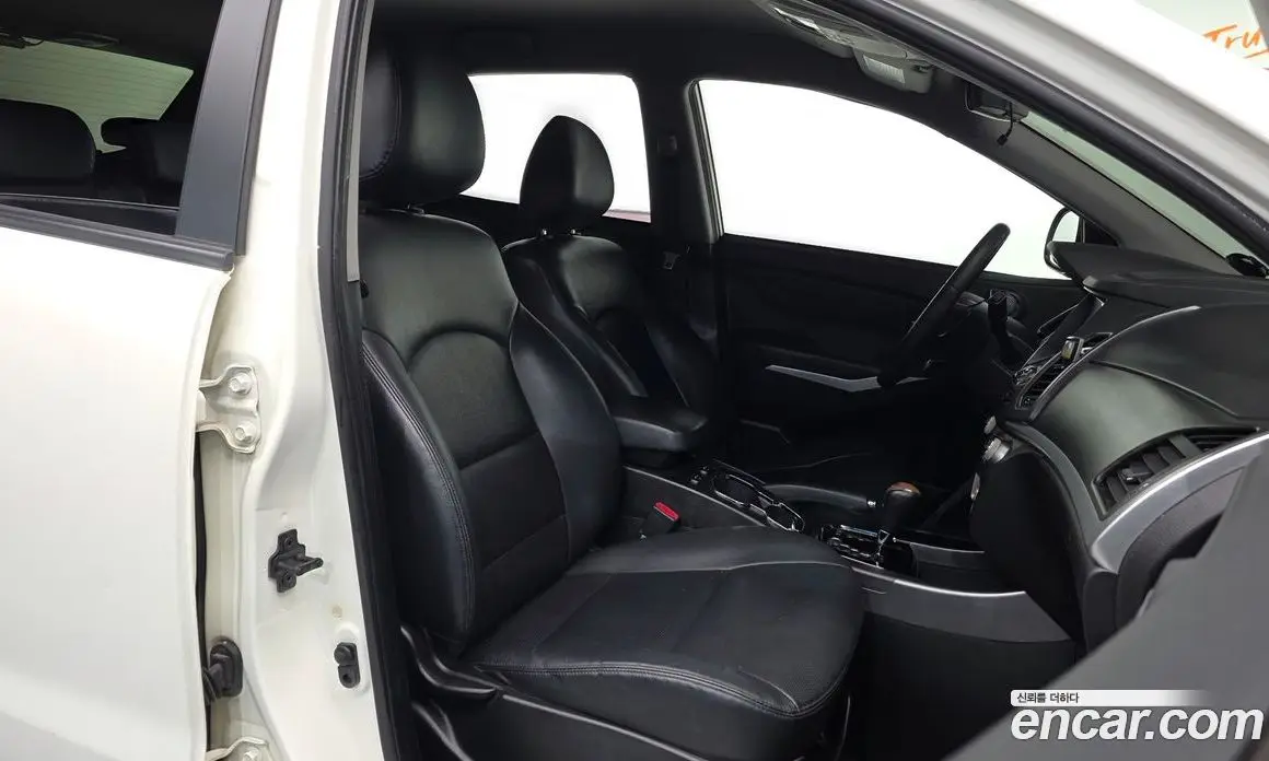 SsangYong Korando 2014 2.0 автомат (гидро), фото 11 SsangYong Korando 2014 2.0 автомат (гидро), фото 11