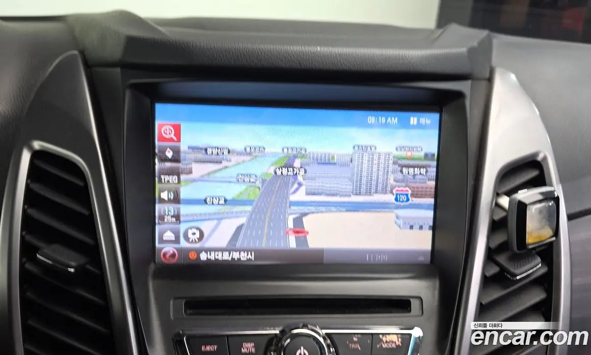 SsangYong Korando 2014 2.0 автомат (гидро), фото 14 SsangYong Korando 2014 2.0 автомат (гидро), фото 14