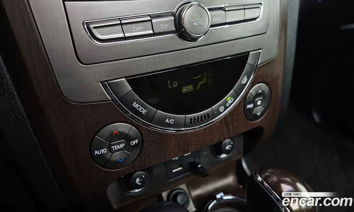 SsangYong Rexton 2013 2.0 автомат (гидро), фото 18
