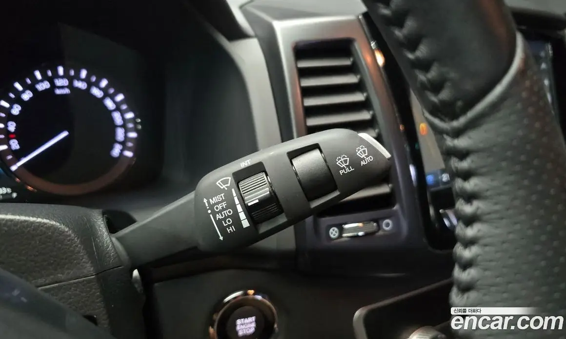 SsangYong Rexton 2019 2.2 автомат (гидро), фото 16