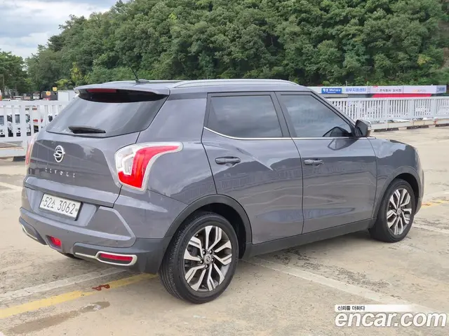 SsangYong TIBOLI 2019 1.6 автомат (гидро), миниатюра 3
