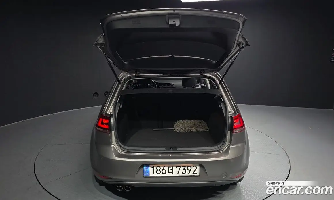 Volkswagen Golf 2014 2.0 автомат (гидро), фото 20 Volkswagen Golf 2014 2.0 автомат (гидро), фото 20