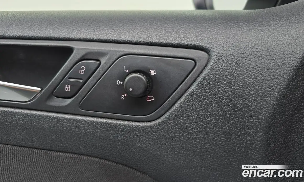 Volkswagen Jetta 2012 2.0 автомат (гидро), фото 18