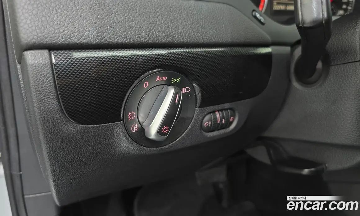 Volkswagen Jetta 2012 2.0 автомат (гидро), фото 20