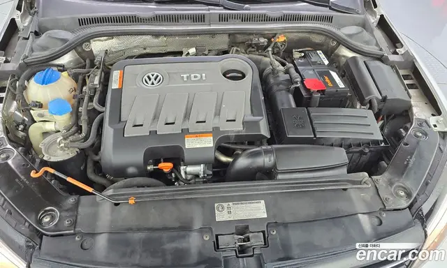 Volkswagen Jetta 2012 2.0 автомат (гидро), миниатюра 6