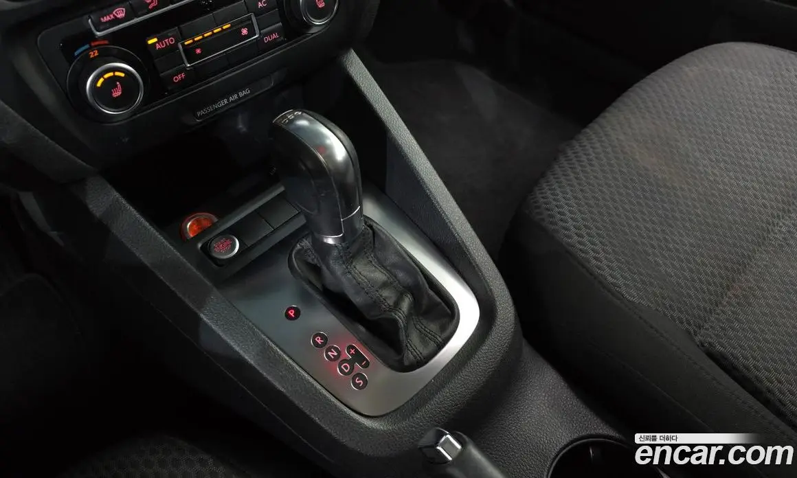 Volkswagen Jetta 2012 2.0 автомат (гидро), фото 9