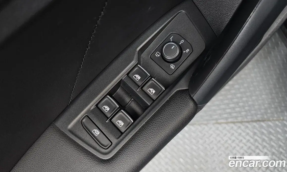 Volkswagen Tiguan 2020 2.0 автомат (гидро), фото 12 Volkswagen Tiguan 2020 2.0 автомат (гидро), фото 12