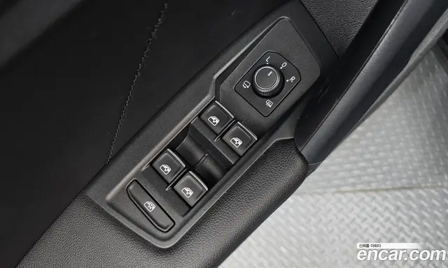 Volkswagen Tiguan 2020 2.0 автомат (гидро), миниатюра 12