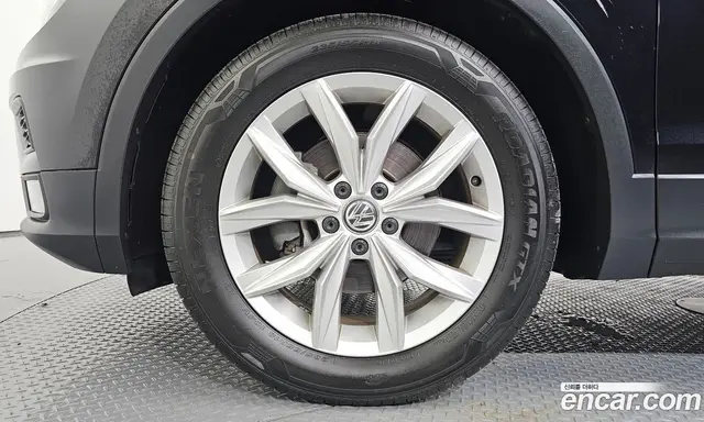 Volkswagen Tiguan 2020 2.0 автомат (гидро), миниатюра 5 Volkswagen Tiguan 2020 2.0 автомат (гидро), миниатюра 5