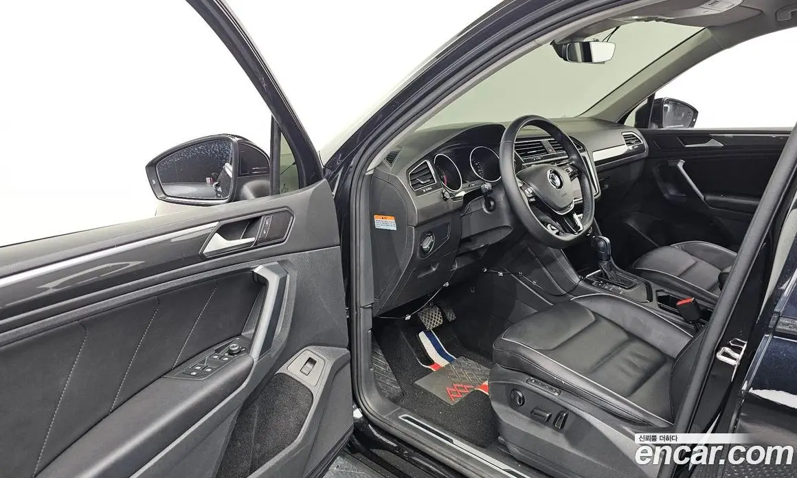 Volkswagen Tiguan 2020 2.0 автомат (гидро), фото 10 Volkswagen Tiguan 2020 2.0 автомат (гидро), фото 10