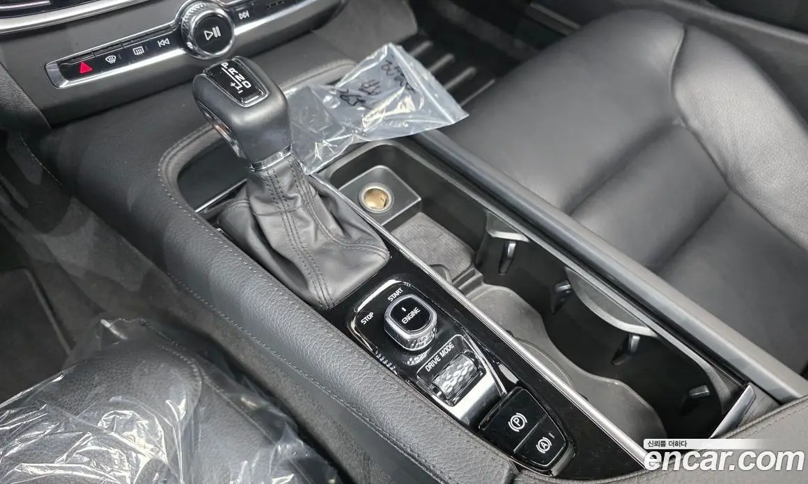 Volvo S90 2017 2.0 автомат (гидро), фото 9 Volvo S90 2017 2.0 автомат (гидро), фото 9