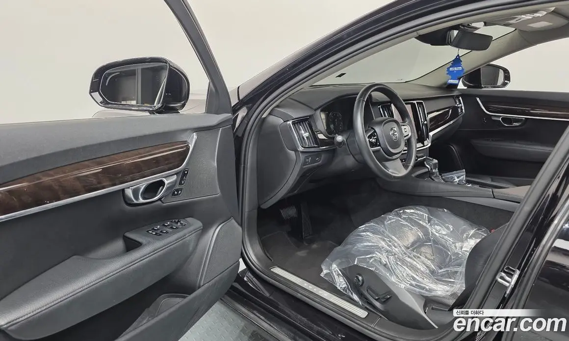 Volvo S90 2017 2.0 автомат (гидро), фото 10 Volvo S90 2017 2.0 автомат (гидро), фото 10