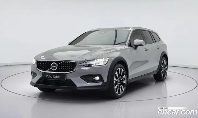 Volvo V60, 2024, 22 170 км