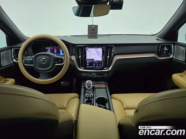 Volvo V60 2024 2.0 автомат (гидро), миниатюра 8 Volvo V60 2024 2.0 автомат (гидро), миниатюра 8