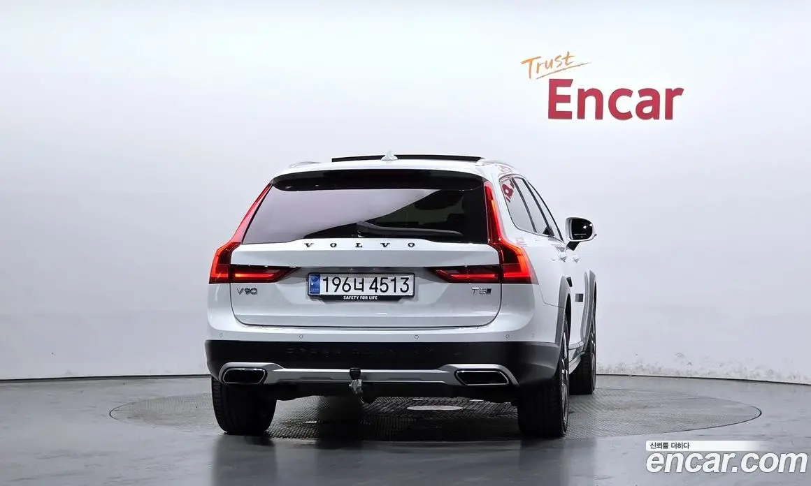 Volvo V90 2020 2.0 автомат (гидро), фото 4 Volvo V90 2020 2.0 автомат (гидро), фото 4