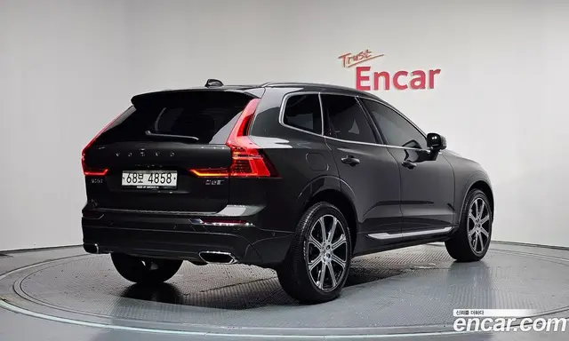 Volvo XC60 2018 2.0 автомат (гидро), миниатюра 2 Volvo XC60 2018 2.0 автомат (гидро), миниатюра 2