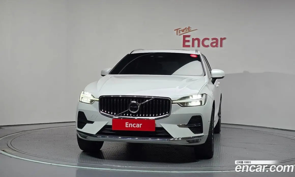 Volvo XC60 2023 2.0 автомат (гидро), фото 3 Volvo XC60 2023 2.0 автомат (гидро), фото 3