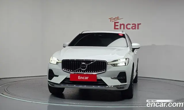 Volvo XC60 2023 2.0 автомат (гидро), миниатюра 3 Volvo XC60 2023 2.0 автомат (гидро), миниатюра 3