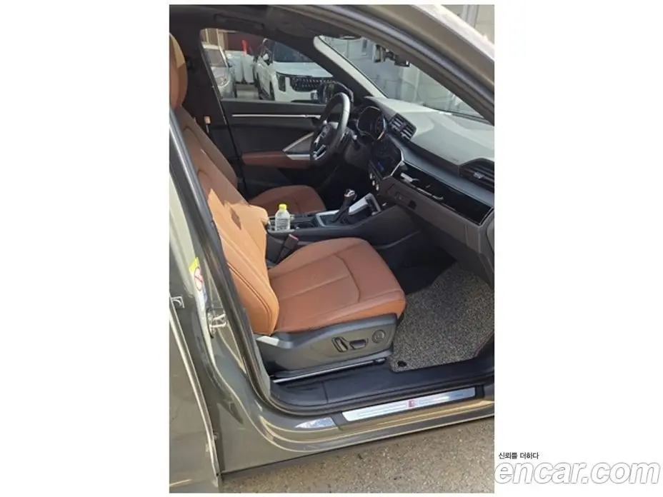 Audi Q3 2025 2.0 автомат (гидро), фото 12