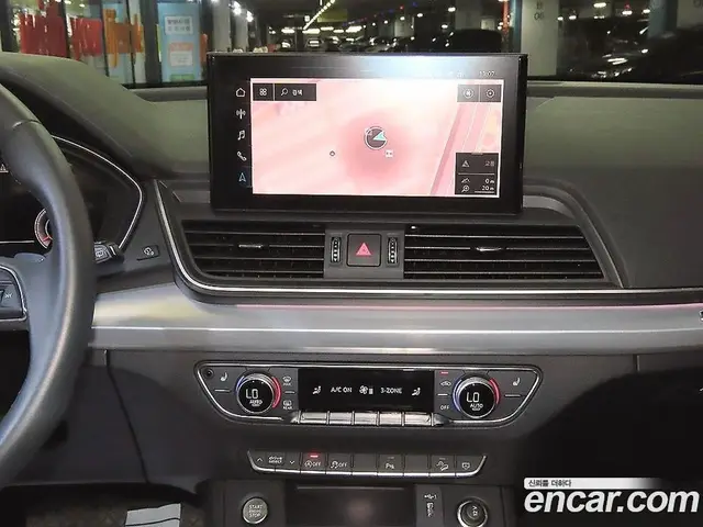 Audi Q5 2024 2.0 автомат (гидро), миниатюра 12