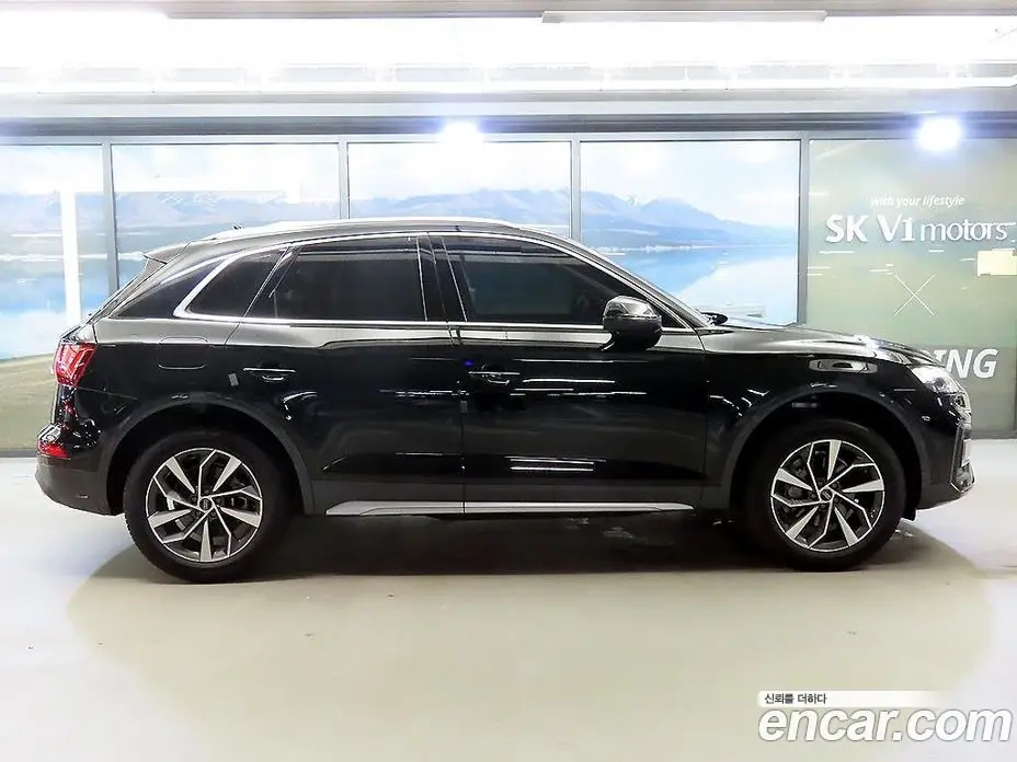 Audi Q5 2024 2.0 автомат (гидро), фото 4