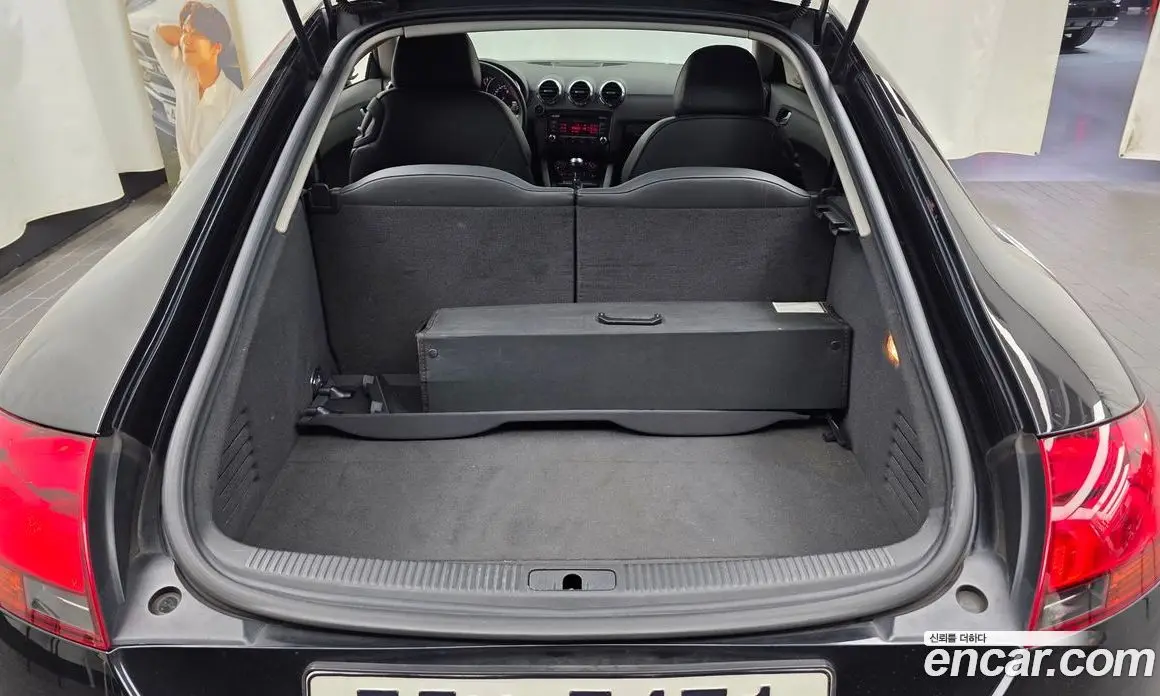 Audi TT 2009 2.0 автомат (гидро), фото 20 Audi TT 2009 2.0 автомат (гидро), фото 20