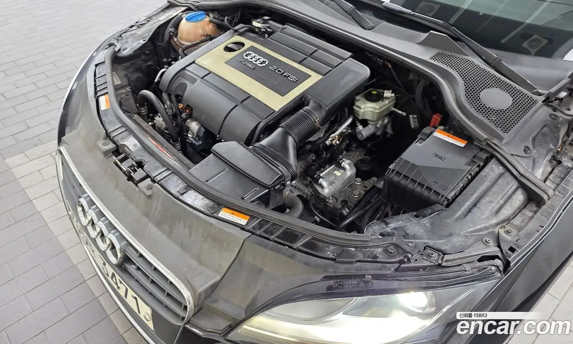 Audi TT 2009 2.0 автомат (гидро), фото 6 Audi TT 2009 2.0 автомат (гидро), фото 6