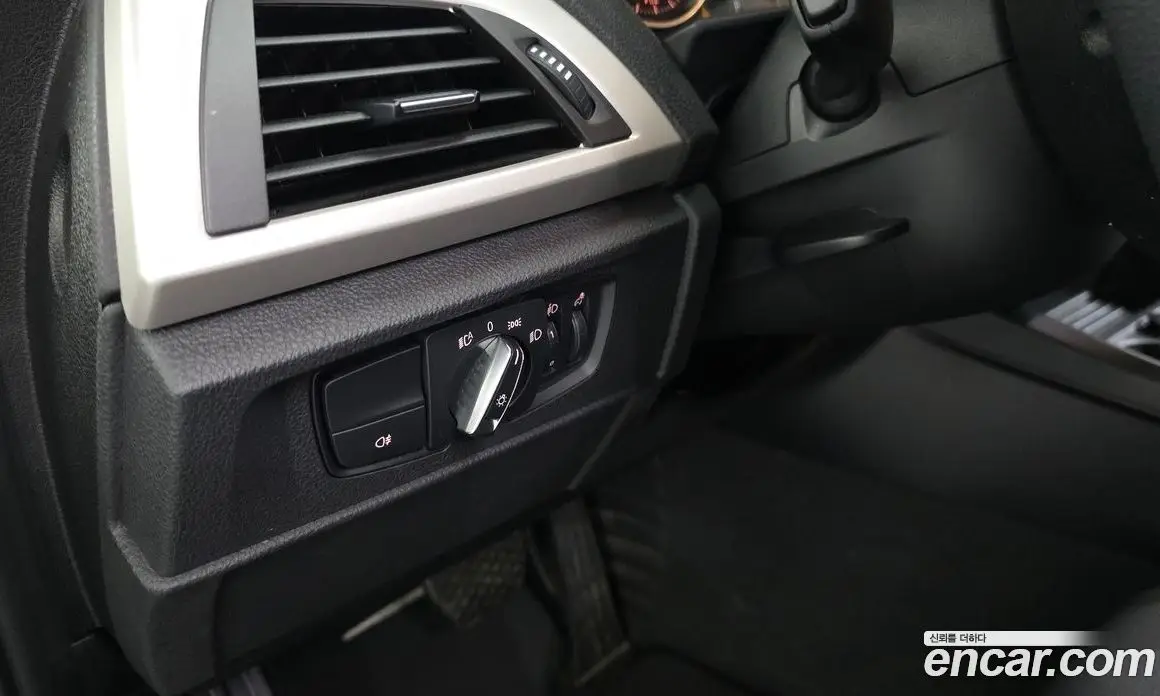 BMW 1 серия 2017 2.0 автомат (гидро), фото 13 BMW 1 серия 2017 2.0 автомат (гидро), фото 13