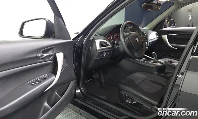 BMW 1 серия 2017 2.0 автомат (гидро), миниатюра 10 BMW 1 серия 2017 2.0 автомат (гидро), миниатюра 10