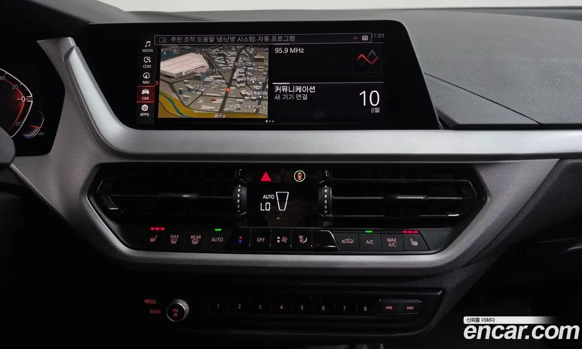 BMW 1 серия 2021 2.0 автомат (гидро), фото 14