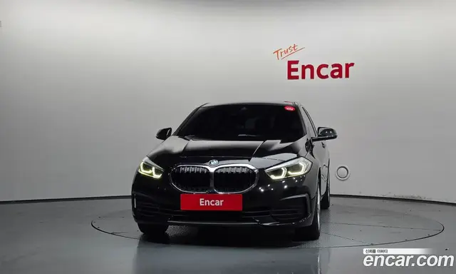 BMW 1 серия 2021 2.0 автомат (гидро), миниатюра 3