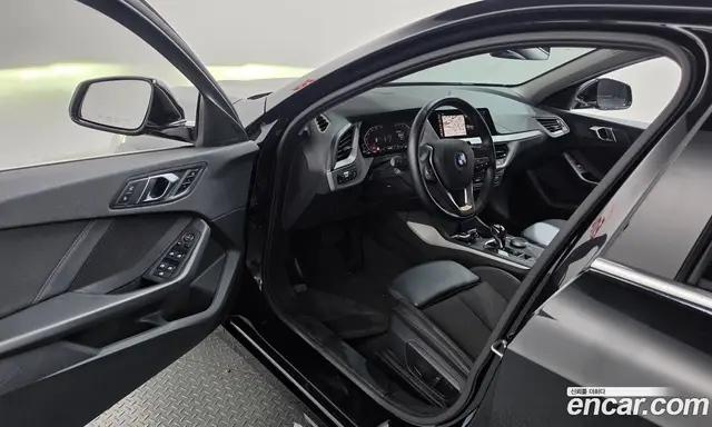 BMW 1 серия 2021 2.0 автомат (гидро), миниатюра 10