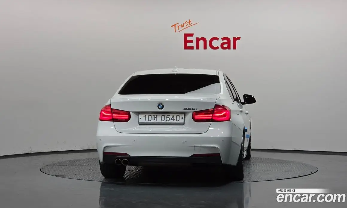 BMW 3 серия 2016 2.0 автомат (гидро), фото 4 BMW 3 серия 2016 2.0 автомат (гидро), фото 4