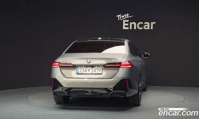 BMW 5 серия 2025 2.0 автомат (гидро), миниатюра 4 BMW 5 серия 2025 2.0 автомат (гидро), миниатюра 4