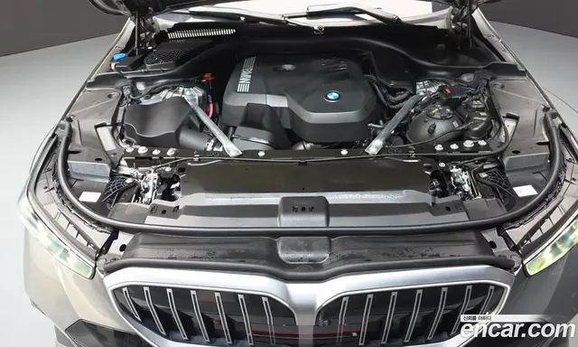 BMW 5 серия 2025 2.0 автомат (гидро), миниатюра 6 BMW 5 серия 2025 2.0 автомат (гидро), миниатюра 6