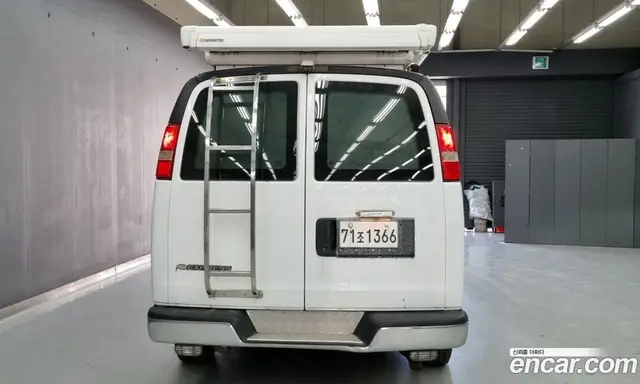 Chevrolet Express Van 2008 6.0 механика, миниатюра 3 Chevrolet Express Van 2008 6.0 механика, миниатюра 3