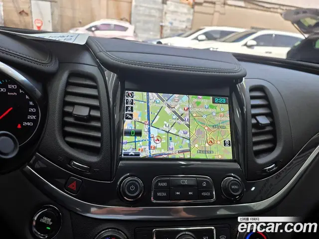 Chevrolet Impala 2019 2.5 автомат (гидро), миниатюра 11