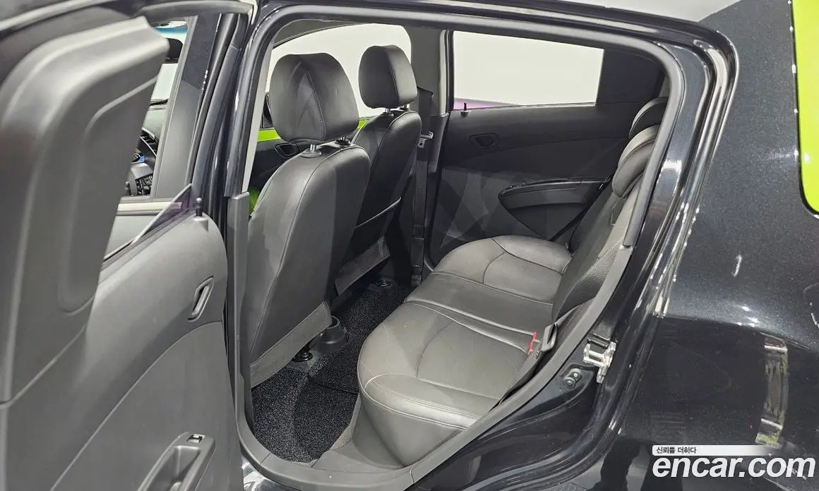 Chevrolet Spark 2014 1.0 автомат (гидро), фото 12 Chevrolet Spark 2014 1.0 автомат (гидро), фото 12