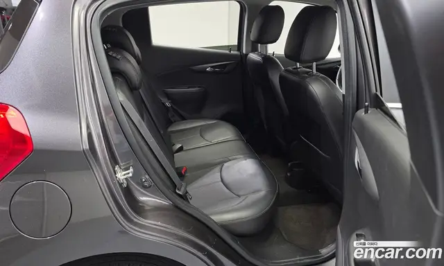 Chevrolet Spark 2016 1.0 автомат (гидро), миниатюра 11