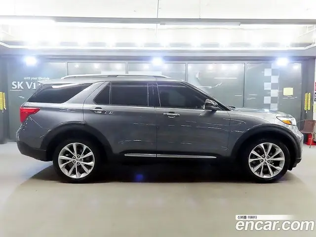 Ford Explorer 2022 3.0 автомат (гидро), миниатюра 3 Ford Explorer 2022 3.0 автомат (гидро), миниатюра 3